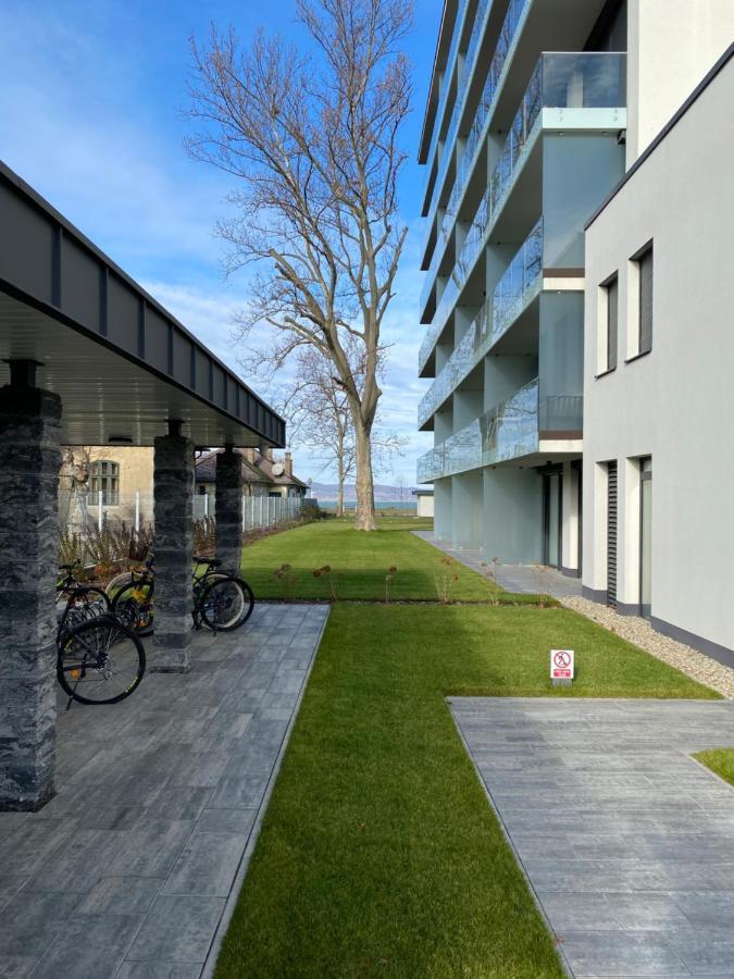 Bonnie-Premium Lelle Waterfront Private Apartment Balatonlelle Luaran gambar
