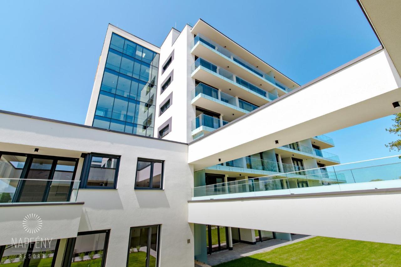 Bonnie-Premium Lelle Waterfront Private Apartment Balatonlelle Luaran gambar